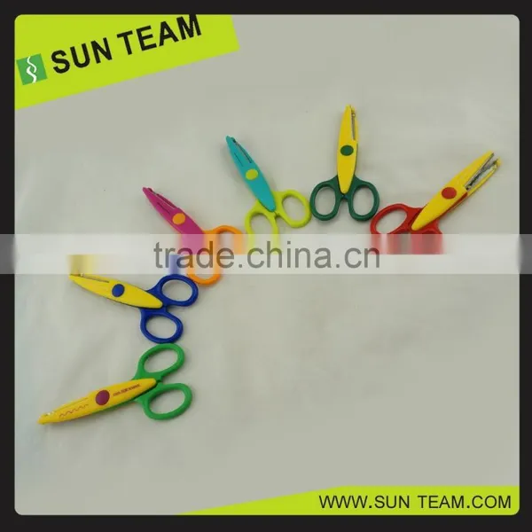 CS004 5-1/4" ABS Handle Craft Scissors photo-2