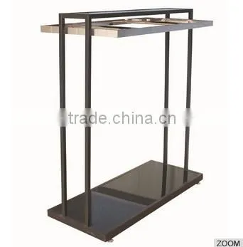 Steel Bottom Garment Hanger Used in Clothing Shop