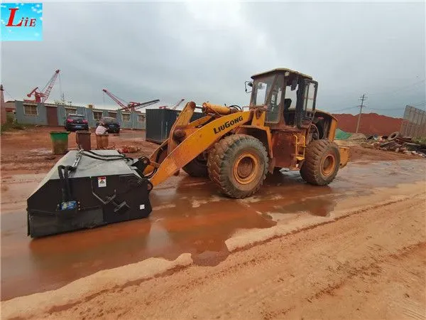 China Bucket Sweeper for Wheel Loader,sweeper Attachments for Skid Loader photo-5