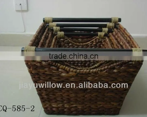 Natural Water Hyacinth Storage Baskets With Wood Handle photo-2