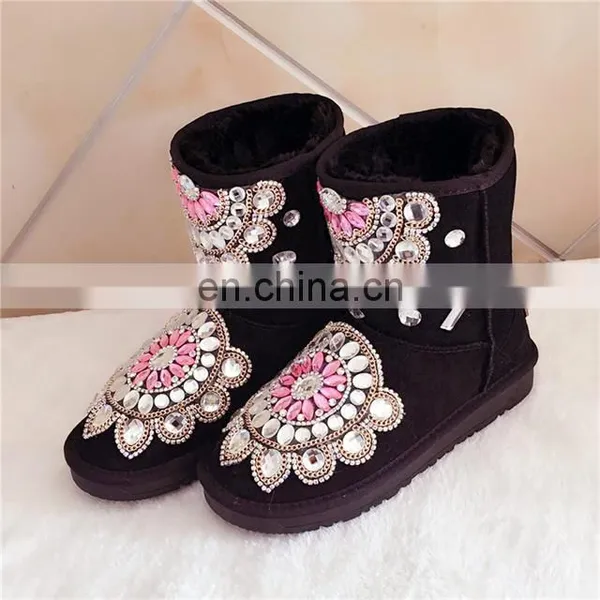 Aidocrystal Wholesale New Arrival Handmade Rhinestone Fashion Women Half Snow Boots Girls Beautiful Warm Winter Boots photo-2