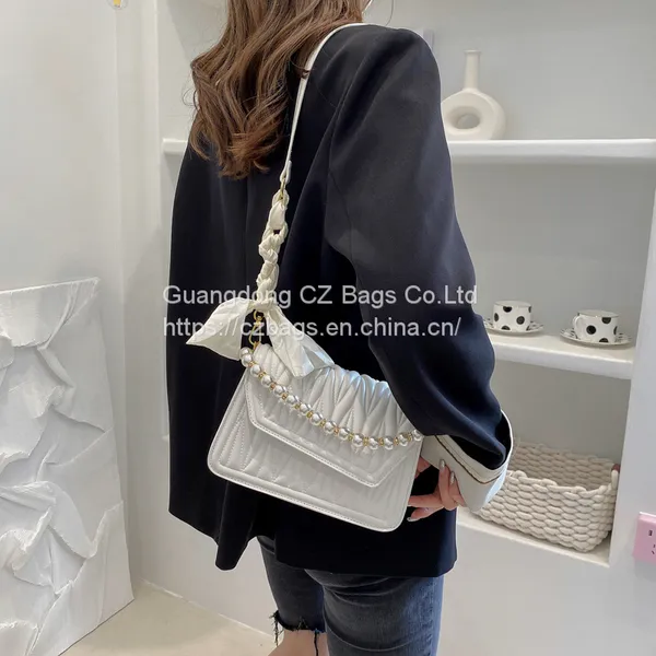 Mini Fragrant Wind Pleated Armpit Bag Women's Bag 2021 New Ringbone Chain Bag Fashion One Shoulder Hand-held Crossbody Bag photo-2