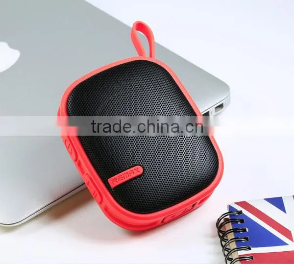 Remax X2 Portable Bluetooth Speaker With FM Radio Mic Hands Free Function photo-3