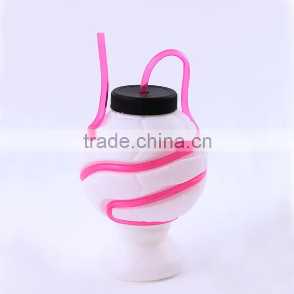 Plastic Cup With Swirly Straw photo-4