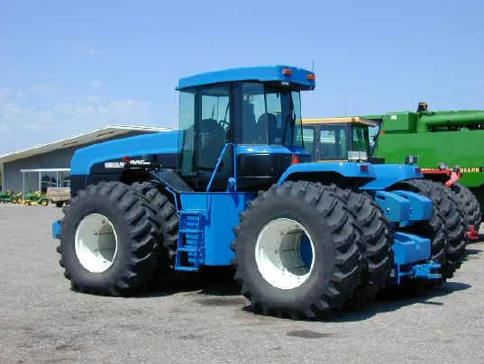110hp Agriculture Tractor Equipment High Efficiency 4x4 Strong Engine