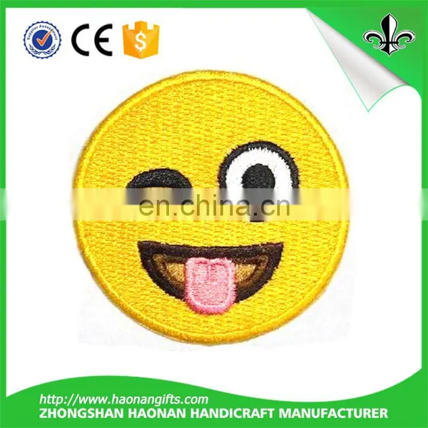 Novelty 2017 Handcraft Garment Woven Label Printed Clothing Labels photo-2