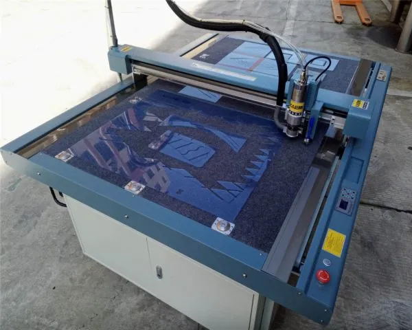 Hot Selling Gemei M3 Garment Template Maker Flatbed Template Cutting Machine photo-3