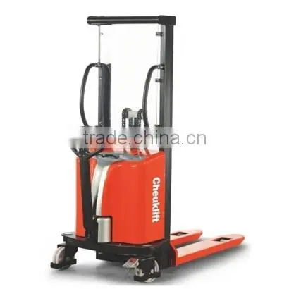 Semi-electric Stacker SPM15