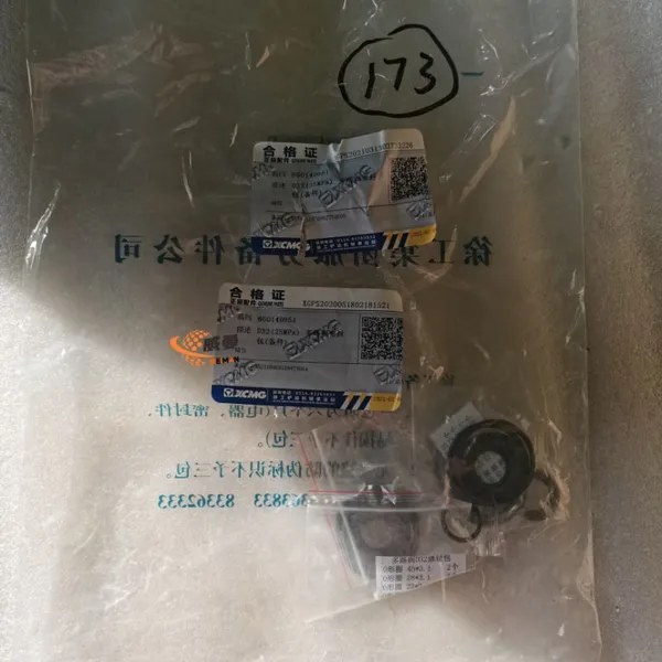 ORIGINAL XCMG 860140951 D32(25MPa) Valve Seal Kit for XCMG WHEL LOADER LW500FN SPARE PARTS photo-2