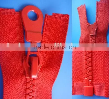 5# plastic red zipper 010