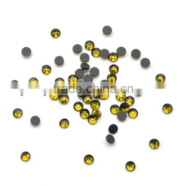 Beautiful Shiny Rhinestone Transfers Hot Fix Wholesale Crystal Glass Material photo-2