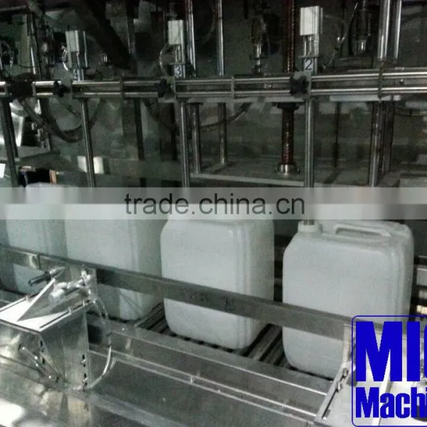 Micmachinery Hot Selling Oil Packing Machine Volumetric Filling Machine Automatic Engine Oil Filling Machine photo-2