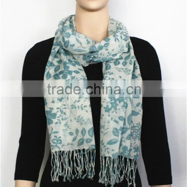 Green Floral Printed Light Wool Scarf With Fringe photo-2