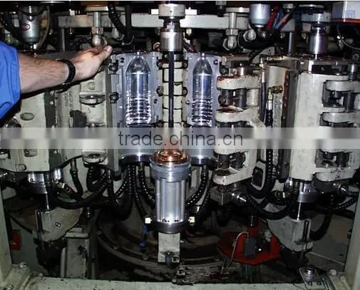 Jiangsu Zhangjiagang Plastic Bottle Machine Manufacturer/ Full Automatic PE Bottle Blowing Machine