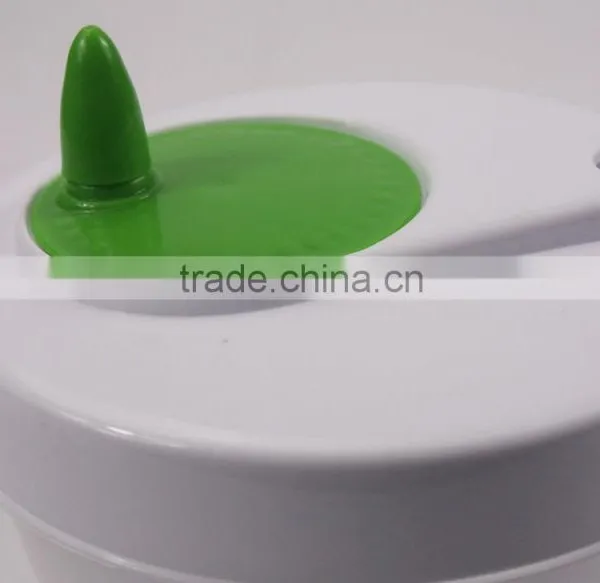 Mini 1.4 Quart Plastic Manual Fruit and Vegetable Salad Spinner photo-6