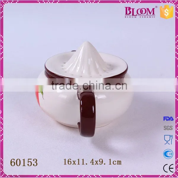 White Small Ceramic Apple Decal Desgin Manual Juicer photo-2