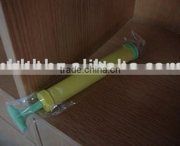 Manual Pump Applicable to All Kinds of Valves on Vacuum Bags no Need of Vacuum Cleaner