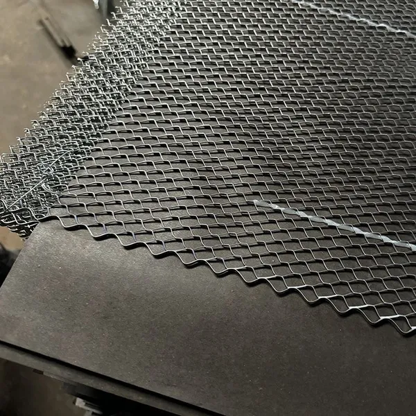 Wholesale 27in X 97in Paper-back Diamond Metal Lath Expanded Stucco Metal Lath for Cement Plaster Walls photo-4