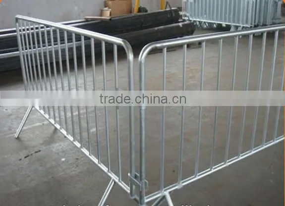 China Manufacture Walkthrough Galvanized Steel Pedestrian Barrier Safety Cones Crowd Stopper Barrier