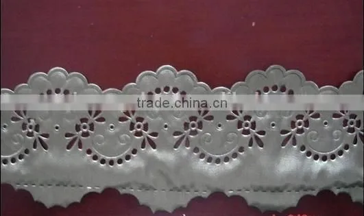 Ultrasonic Nonwoven Fabric Cutting Machine photo-3