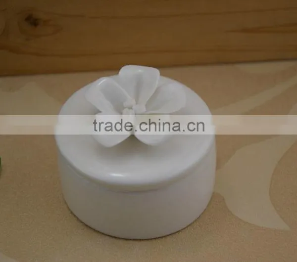 Hand Made Ceramic Jewelery Box With Flower Shape Design photo-4