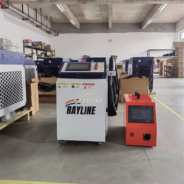 1500W 2000W 3000W Handheld Laser Welding Machine 3 in 1 Fiber Laser Welder Cutter Cleaner for Steel Aluminum Copper photo-2