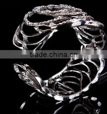 2015 New Arrive Women Bracelet Silver Plated Flower Hollow Out Metal Bangle photo-3