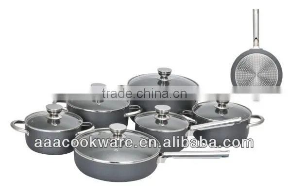 2015 New Products 12PCS High Quality 2.5mm Hard Anodized Aluminium Cookware Set With Induction Bottom For Wholesale