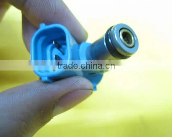Fuel Injector for Toyota Camry OEM 23209 - 20010 photo-2