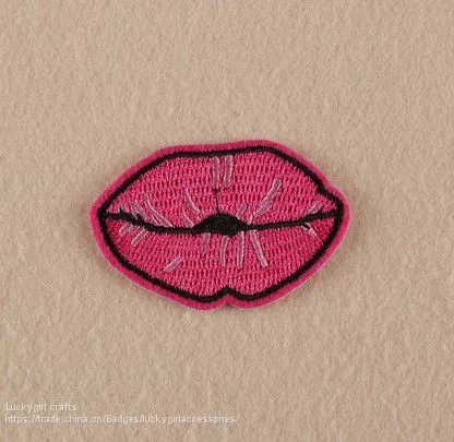 Wholesale Fashion Fitted Cheap Beanie Custom Woven Label photo-5