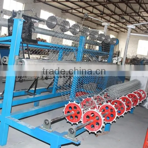 Full Automatic Galvanized/PVC Coated Chain Link Fence Machine photo-5