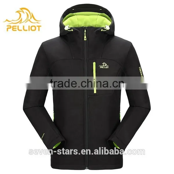 Wholesale Windbreaker Outdoor Softshell Jackets With High Quality photo-3