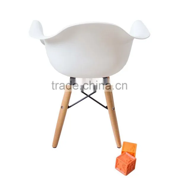 Retro Modern Colorful Metal Natural Wood Dowel Leg Base Plastic Molded Armchair French Kid Dining Chair photo-5