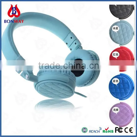 Super-bass Stereo Foldable Leather Headset for Travelling photo-5