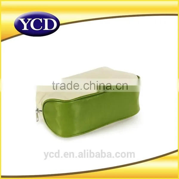 Chic White Leather Zipper Cosmetic Bag photo-2