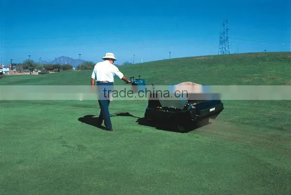 SELF PROPELLED TOPDRESSER F15B