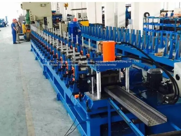 Professional Punched Stainless Steel Scaffolding Ladder Plank Machine photo-3