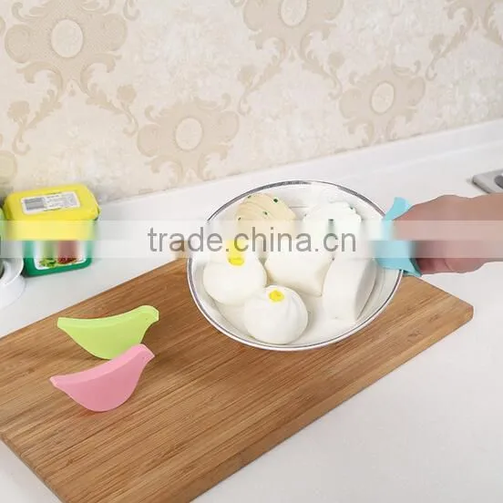 2017 New Product Bird Shaped Silicone Oven Rack Guard Grill Gloves photo-2