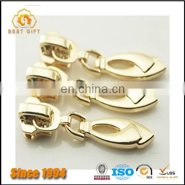 Wholesale Custom Cheap Hardware Accessories Jacket Gold Metal Bear Logo Zipper Sliders photo-3