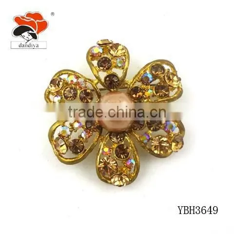 Fabulous Rhinestone Pearl Cheap Flower Brooch for Wedding Decorations photo-3
