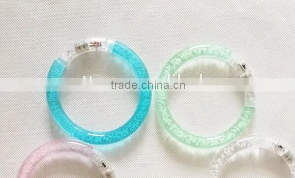 Yiwu Hot Selling Low Price Consert Using Profitional Gift Colorful LED Acrylic Flash Wristband photo-5