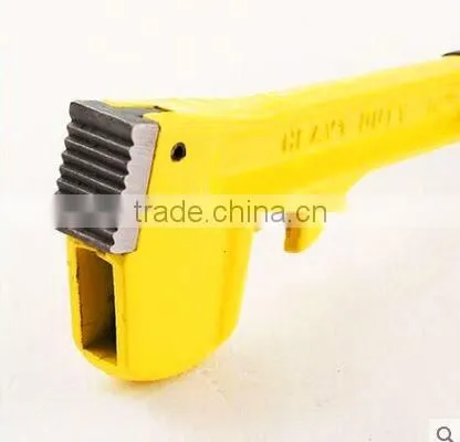 Heavy Duty Pipe Wrench With Sticky Plastic Handle photo-3