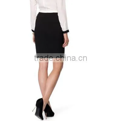 Pictures of Mature Women With Short Skirt photo-2