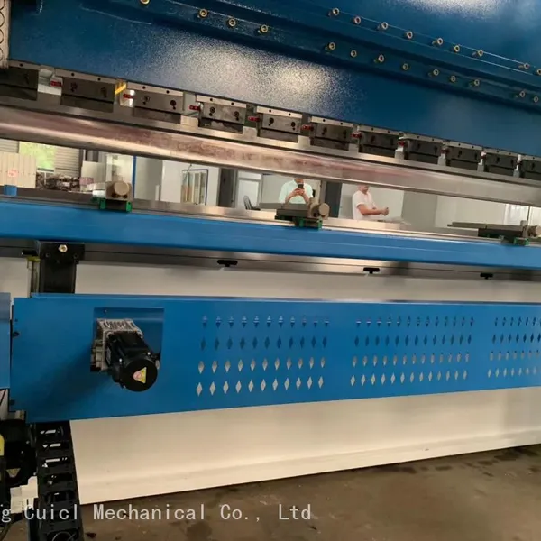 Cuicl High Quality Electro Hydraulic Servo 4+1 Axis CNC Plate Bending Machine 100t 3200mm CE ISO Approved Factory Sales photo-3