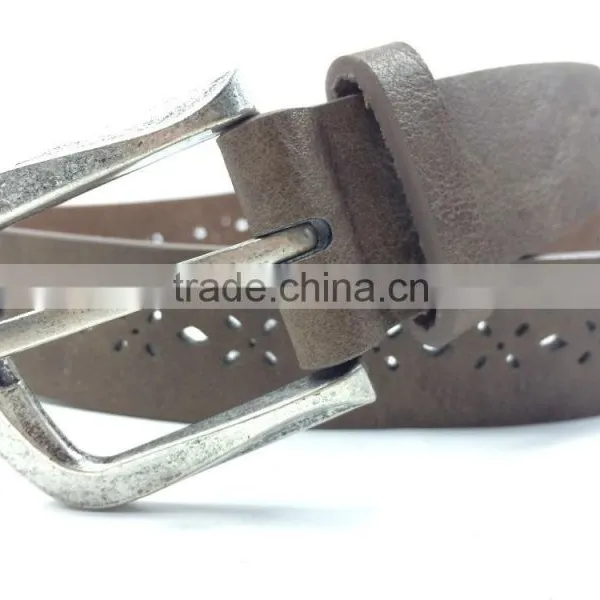 Fashion Perforated Design for Women Jeans