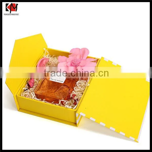 Custom Magnetic Closure Matte Foldable Cardboard Gift Boxes Custom Made Gift Boxes photo-5