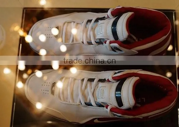 Customized Transparent Acrylic Sneakers Shoes Storage Box / Case for Exclusive Stores