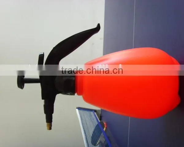 2L Pressure Water Sprayer Garden Chemical Spray Bottle Gardening Tool photo-2
