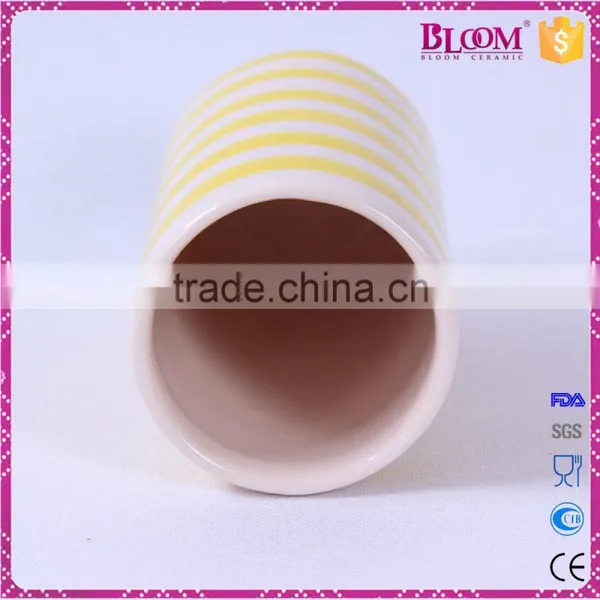 Glazed Ceramic Home Goods Decorative Vase photo-2