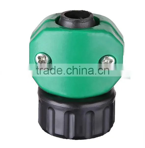 Female thread locking hose connector for garden